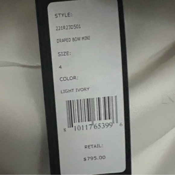 Toccin
Draped Bow Mini Cocktail Dress Sz 4 - Picture 6 of 6